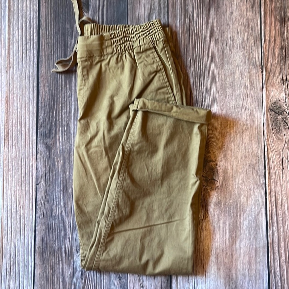 Old Navy pull on chinos! - Picture 1 of 5